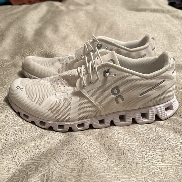 On Cloud 5 Shoes - Picture 5 of 8